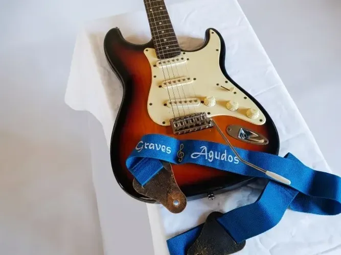 Guitarra para solo Eagle