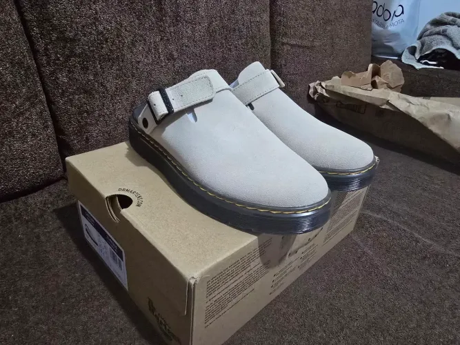 Mule Clog Dr Martens Carlson tamanho EU43