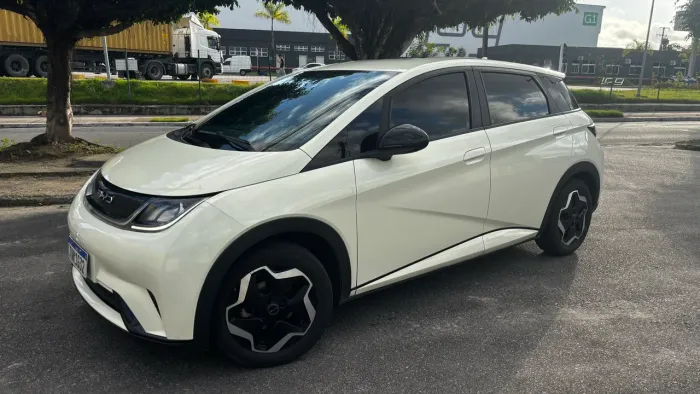 BYD Dolphin EV (Elétrico) 2025