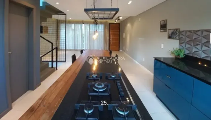 Casa para venda com 155 metros quadrados com 3 suítes-3vg Lagoa da Conceição - Florianópol