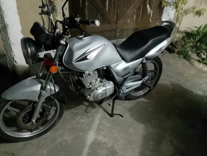 Moto Suzuki yes 125 