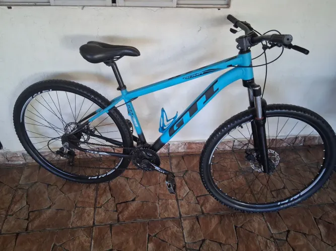 Bicicleta aro 29 quadro 17 com nota fiscal não troco em nada 98564.9666 baixei p vender