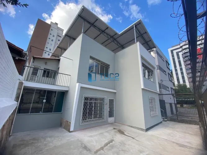Casa comercial para alugar no Bom Pastor - Juiz de Fora |14 Salas |520 m² REF: CA0085