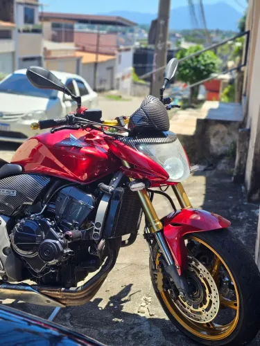 Hornet 600f vermelha