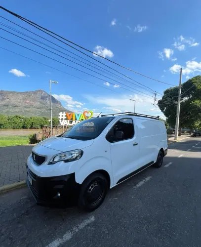 Peugeot Expert Cargo 1.5 Turbo Diesel 2023