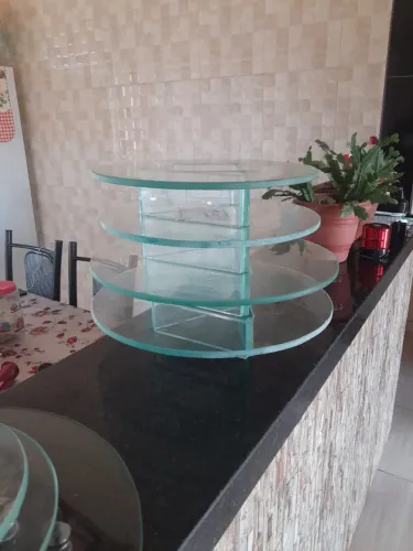 Suporte de vidro para bolos