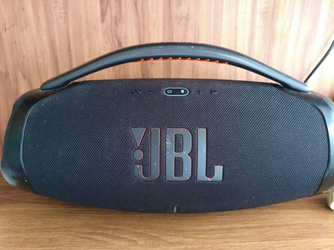 Bombox 3 