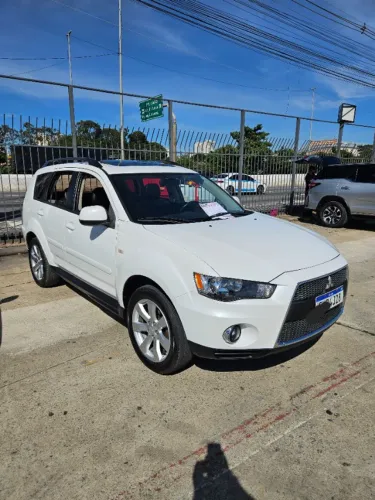 Mitsubishi Outlander 2.0 16V 160cv Aut. 2013