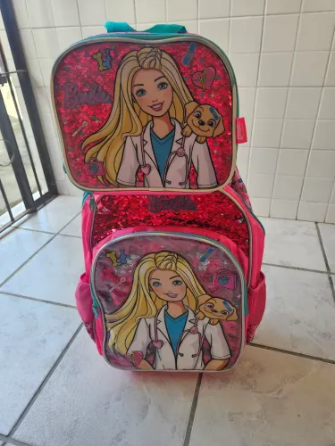 Mochila escolar com rodinhas 