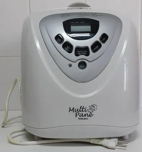 Panificadora Multi Pane Britânia XBM838 branca