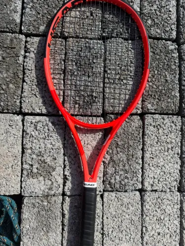 Raquete de tênis Head Radical 