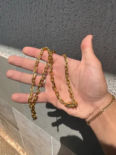 Corrente banhada a ouro