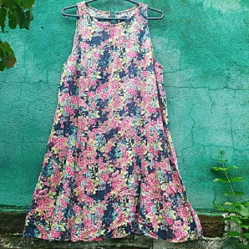 Vestido feminino alegre de verão Hering tamanho G veste até 42