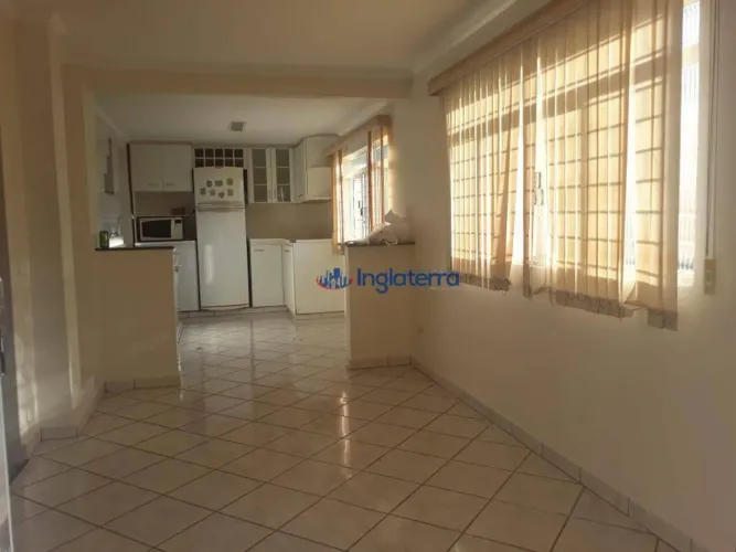 Sobre loja com 3 Quartos para alugar, 130 m² por R$ 2.550/mês - Igapó - Londrina/PR