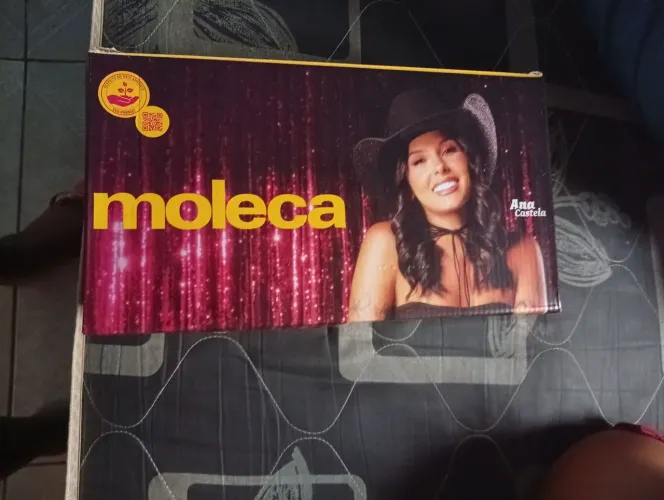 Sapatilha moleca nova comprei por 100 reais vendo por 70 tamanho 37 