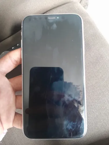 iPhone XR $800