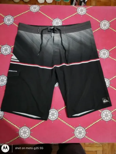 Bermuda Quicksilver preta e cinza 46