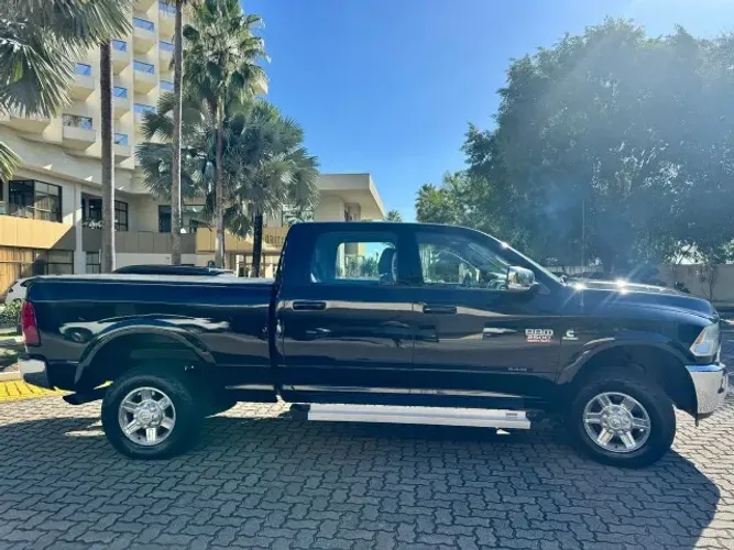 Dodge Ram 2500 Laie 6.7 TDI CD 4X4 Dies 2012