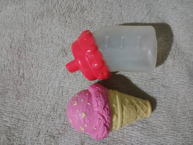 Lote de Mamadeira e Sorvete de ímã Baby Alive