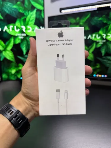 Kit Carregador iPhone 20W + Cabo | Novo | R$50