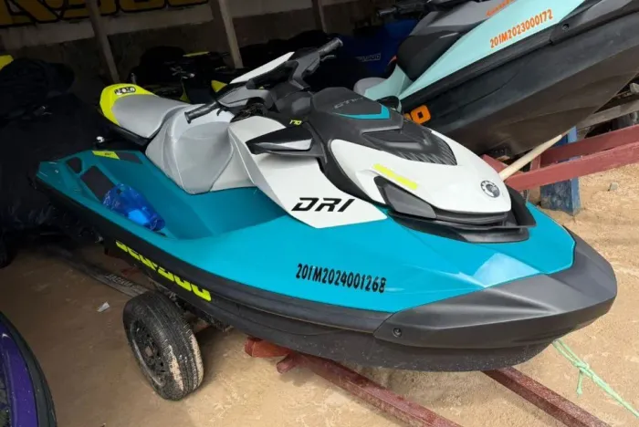 Jet Ski Sea Doo GTI 170 2024 com apenas 28hs de uso