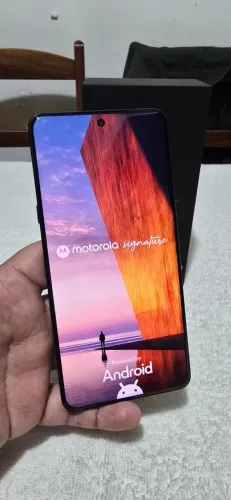 Celular da Motorola Signature 12GB 512GB