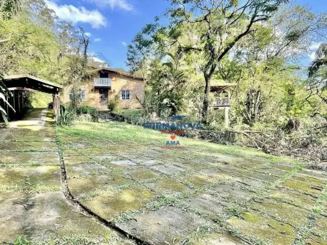 Vila Real do Moinho Velho - Casa com 3 quartos com 440 m² à Venda ou para Locação em Embu
