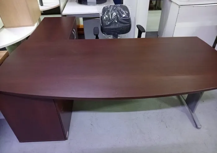 Mesa Modelo Diretor Para Escritório 
