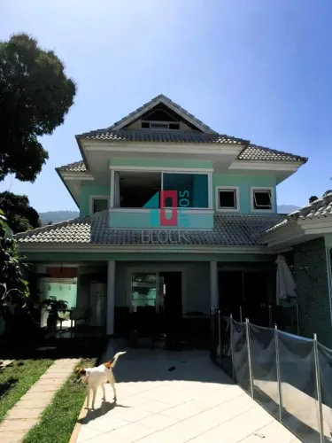 Vargem Grande | Casa de Condomínio 3 quartos, sendo 3 suites