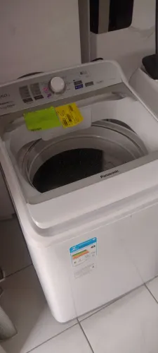 Lavadora de roupas Panasonic 15 kg com cheiro de nova