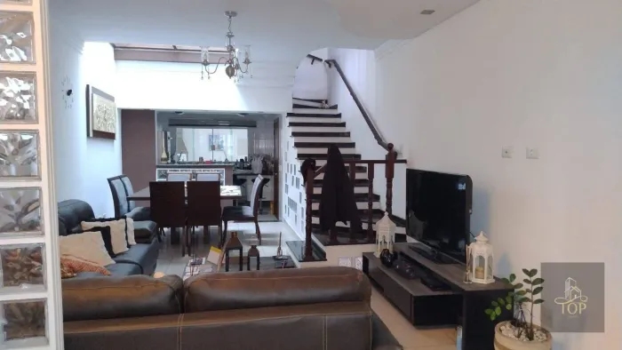 Sobrado com 2 Quartos à venda, 206 m² por R$ 900.741 - Vila Alpina - Santo André/SP