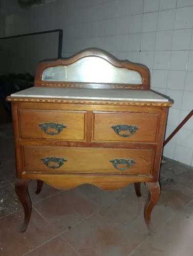 Mini comuda antiga linda