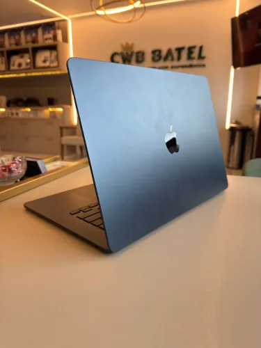 MacBook Air M3 15.3 24GB 512GB 11 Ciclos Bateria 100% - Usado 