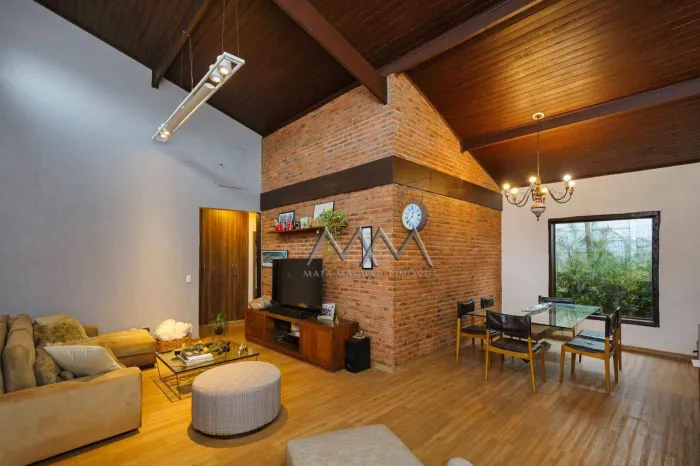 Casa à Venda ou Locação no Vila Des Lacs | 250 m² - 3 Quartos - 1 Suíte