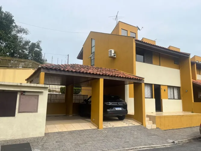 Sobrado em Condomínio para Locação em Curitiba, Pilarzinho, 3 dormitórios, 1 suíte, 3 banh