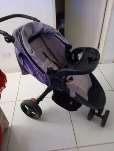 Carrinho de passeio de bebê 