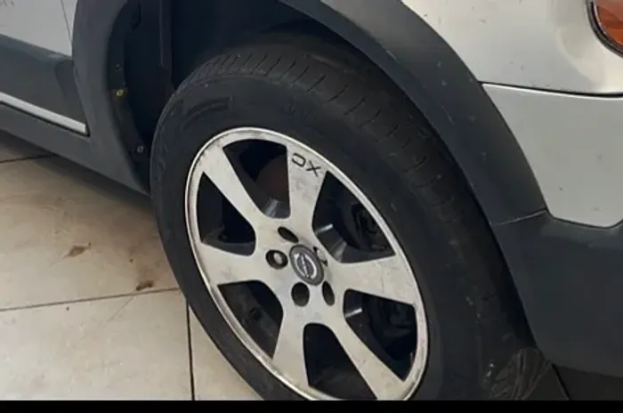 Vende se rodas 5 furos ou troco por