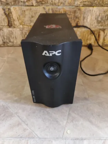 Nobreak APC Back-UPS 1500VA Bivolt - Para Conserto ou Retirada de Peças