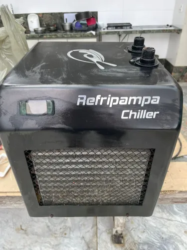 Chiller aquário água salgada 1/2 hp1000L praticamente ZERO