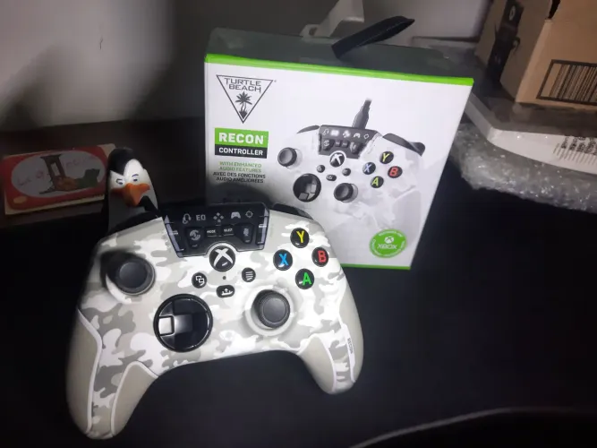 Turtle Beach Recon - Controle com Fio para Xbox e PC
