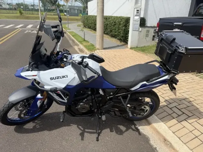 V-Strom 800 DE pouco rodada