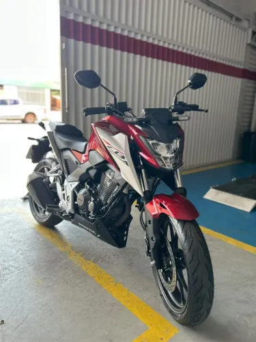 CB 300