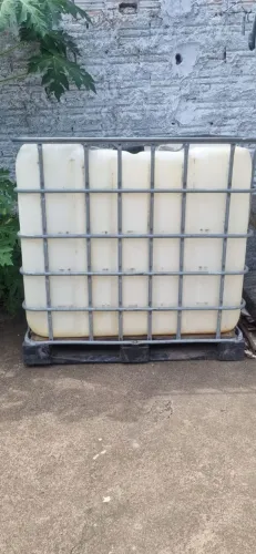 Vendo tanque para utilidades como combustível e outros