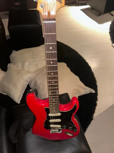 Guitarra com defeito na entrada p2