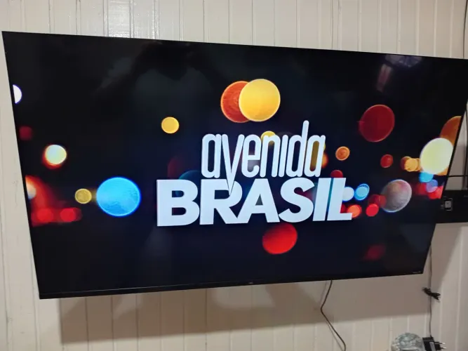 Smart TV 50 polegadas, Barbada só hoje