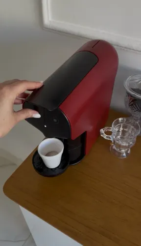 VENDO Cafeteira portátil Delta Q - Vermelha 