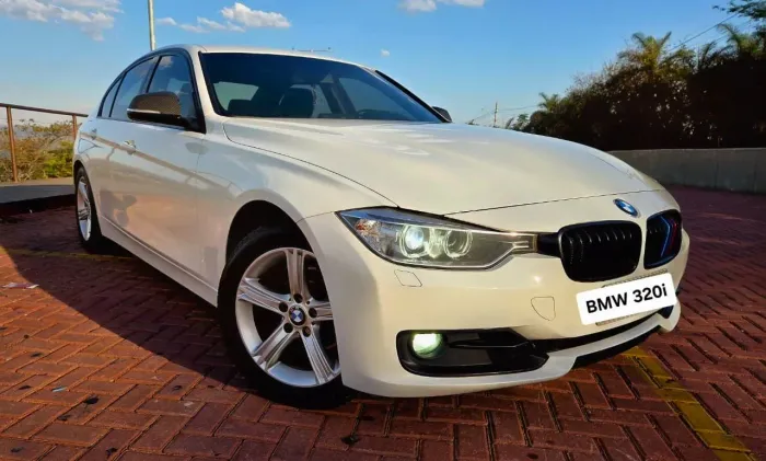 BMW 320I A 2.0 Turbo/activeflex 16V 184cv 4P 2015