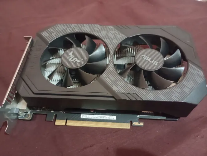 Placa de vídeo GTX 1650 Asus tuf