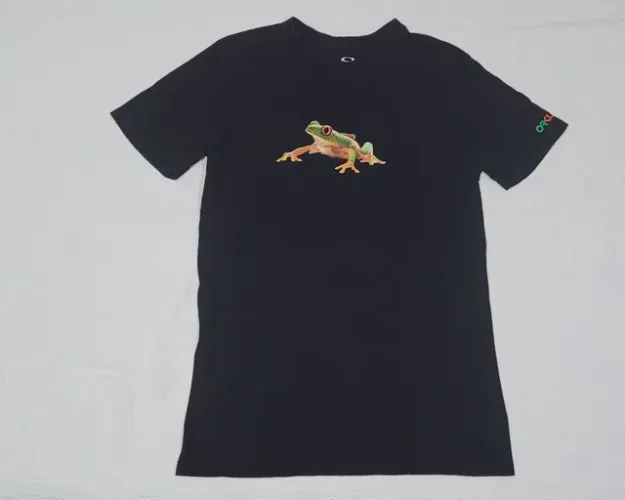 Camisa oakley frogs tamanho M