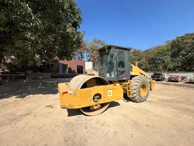 Rolo Comoactador Liugong 612H 2010